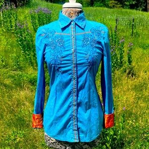 Beautiful Signature Roar Western Cowgirl Shirt. Size S